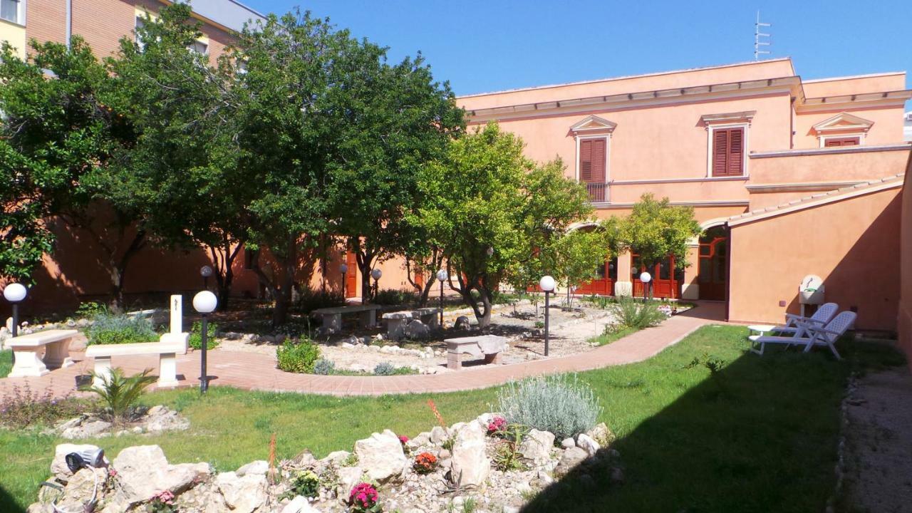 B&B Antica Villa Quartu SantʼElena Exterior foto